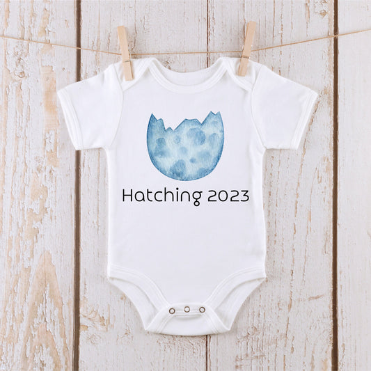 Hatching Reveal Announcement Personalized Baby Onesie®® Kids Tshirt Baby Bodysuit Onesie®®